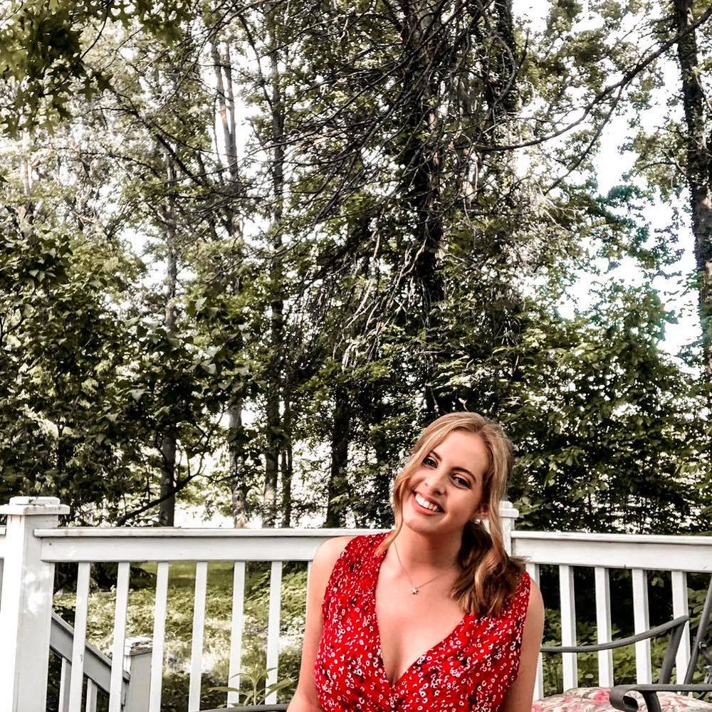 Meet your Posher, Kaylie
